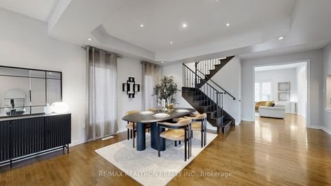 Photo 4 at 255 SELWYN Road, Jefferson, Richmond Hill Photo 4 at 255 SELWYN Road, Jefferson, Richmond Hill