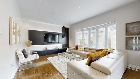 Photo 8 at 255 SELWYN Road, Jefferson, Richmond Hill