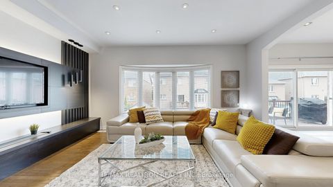 Photo 9 at 255 SELWYN Road, Jefferson, Richmond Hill