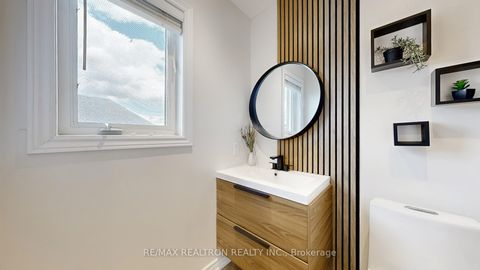 Photo 33 at 255 SELWYN Road, Jefferson, Richmond Hill