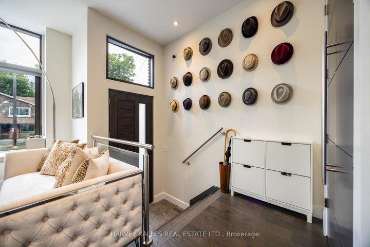 Photo 1 at 397 Soudan Avenue, Mount Pleasant East, Toronto