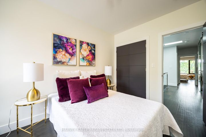 Photo 24 at 397 Soudan Avenue, Mount Pleasant East, Toronto