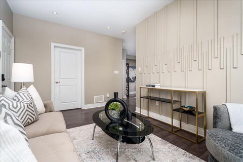 Photo 9 at 3040 Eberly woods Drive, GO Glenorchy, Oakville