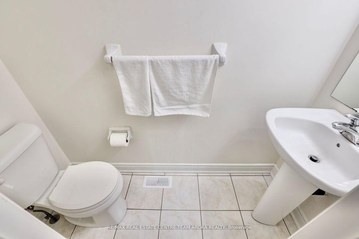 Photo 23 at 329 Brisdale Drive, Fletcher's Meadow, Brampton