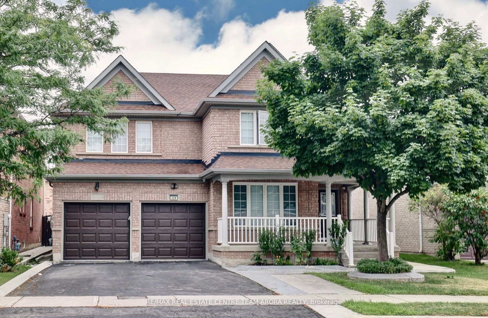 329 Brisdale Drive, Fletcher's Meadow, Brampton 2
