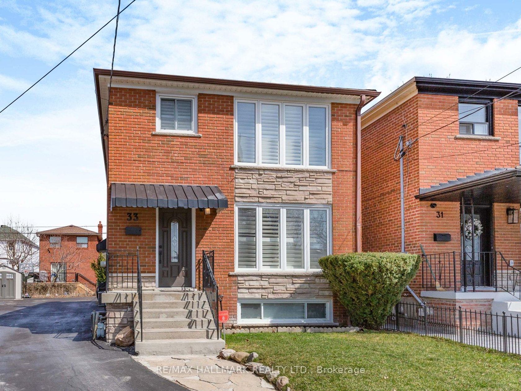 33 Everett Crescent, Lumsden, Toronto 