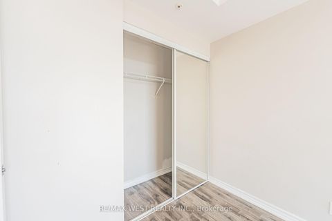 Photo 13 at 627 - 15 James Finlay Way, CFB, Toronto