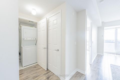 Photo 16 at 627 - 15 James Finlay Way, CFB, Toronto