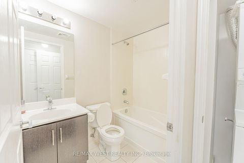 Photo 18 at 627 - 15 James Finlay Way, CFB, Toronto