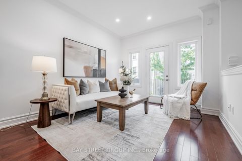 Photo 4 at 35 William Poole Way, Willowdale East, Toronto