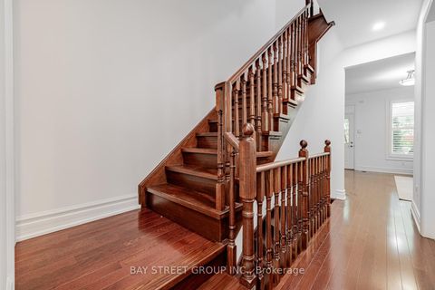 Photo 11 at 35 William Poole Way, Willowdale East, Toronto