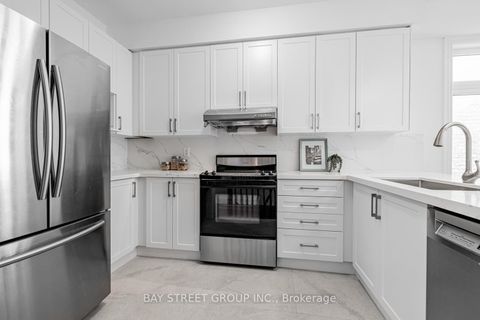 Photo 14 at 35 William Poole Way, Willowdale East, Toronto