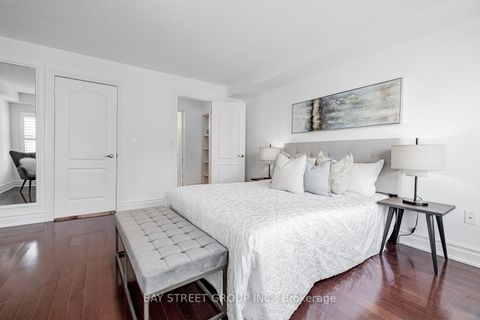 Photo 26 at 35 William Poole Way, Willowdale East, Toronto