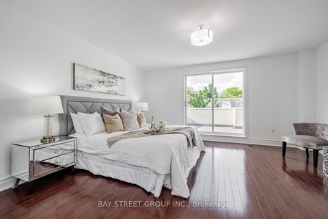 Photo 28 at 35 William Poole Way, Willowdale East, Toronto