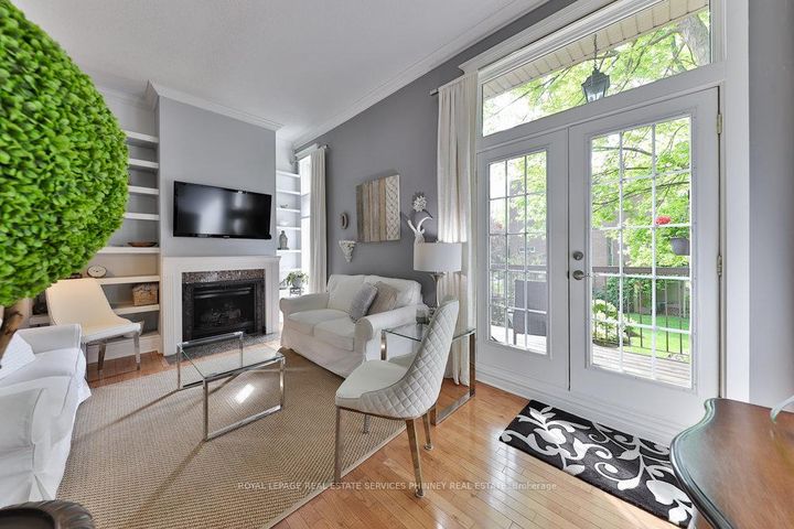 Photo 2 at 27 - 1250 Marlborough Court, CP College Park, Oakville