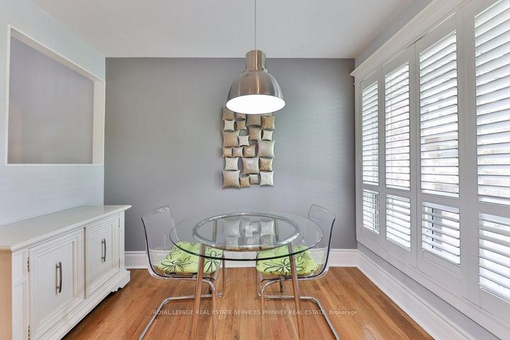 Photo 9 at 27 - 1250 Marlborough Court, CP College Park, Oakville