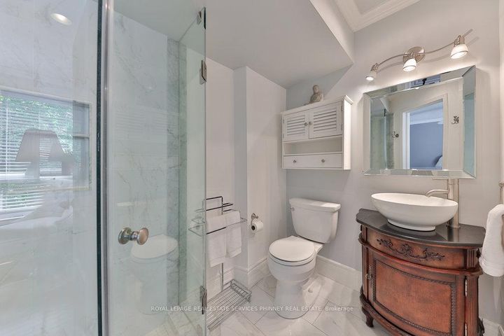 Photo 11 at 27 - 1250 Marlborough Court, CP College Park, Oakville