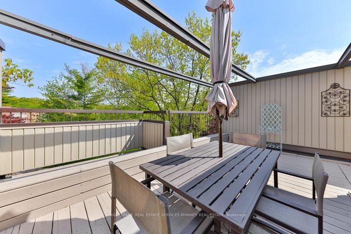 Photo 16 at 27 - 1250 Marlborough Court, CP College Park, Oakville