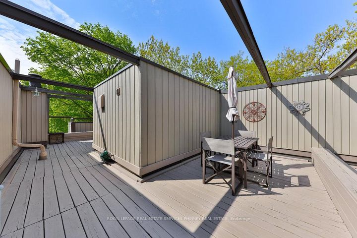 Photo 28 at 27 - 1250 Marlborough Court, CP College Park, Oakville