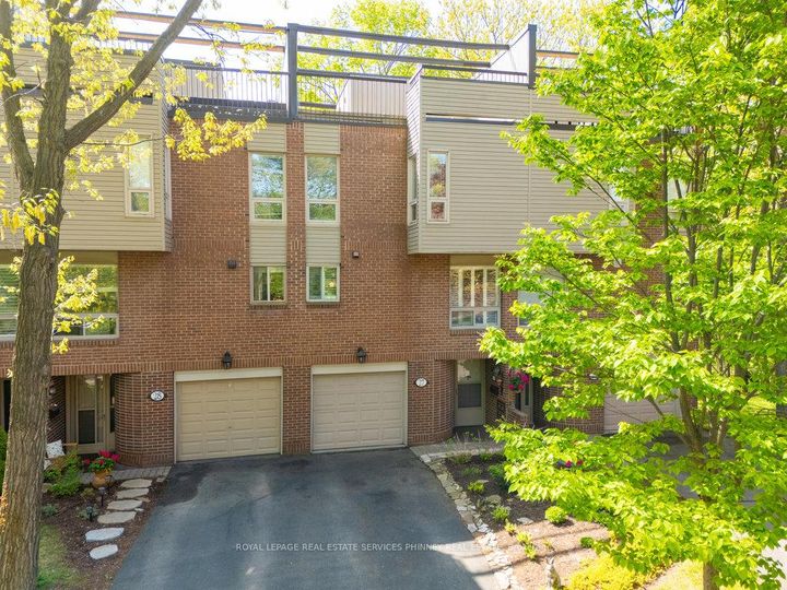 Photo 32 at 27 - 1250 Marlborough Court, CP College Park, Oakville