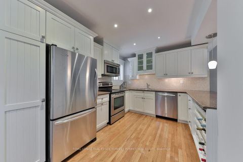 Photo 7 at 27 - 1250 Marlborough Court, CP College Park, Oakville