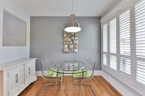 Photo 9 at 27 - 1250 Marlborough Court, CP College Park, Oakville