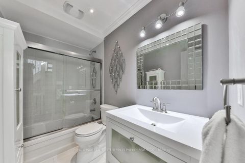 Photo 13 at 27 - 1250 Marlborough Court, CP College Park, Oakville