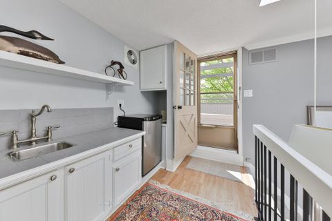 Photo 14 at 27 - 1250 Marlborough Court, CP College Park, Oakville