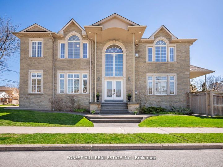 Photo 1 at 18 Highland Hill, Glen Park, Toronto