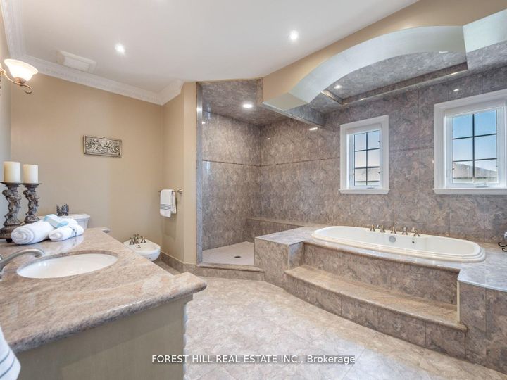 Photo 28 at 18 Highland Hill, Glen Park, Toronto