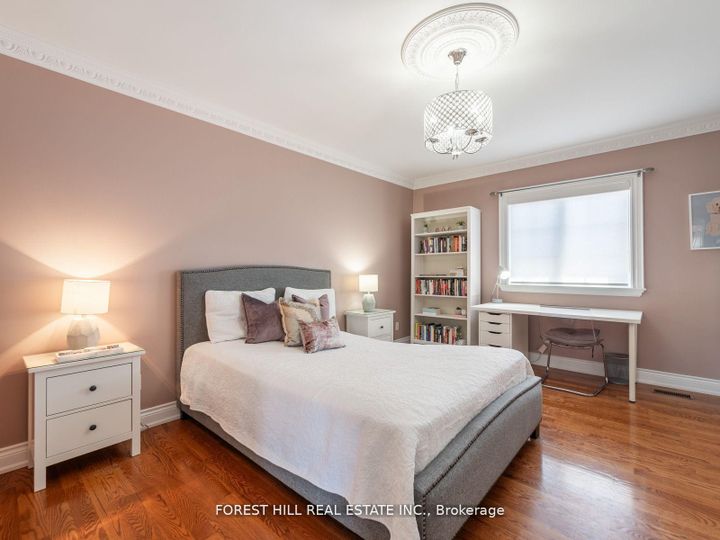 Photo 31 at 18 Highland Hill, Glen Park, Toronto