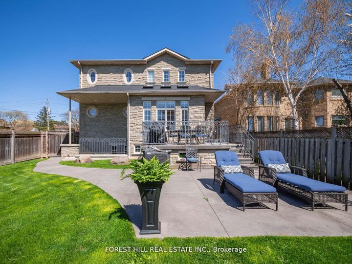 Photo 35 at 18 Highland Hill, Glen Park, Toronto