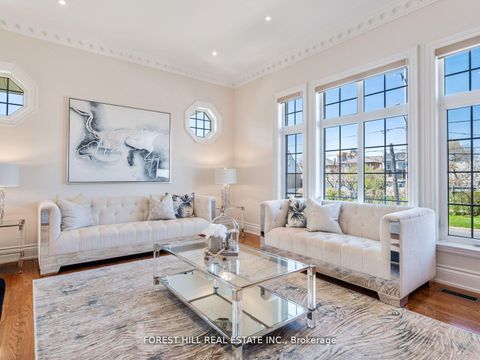 Photo 7 at 18 Highland Hill, Glen Park, Toronto