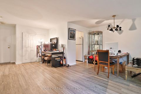 Photo 4 at 110 - 160 The Donway W, Don Mills, Toronto