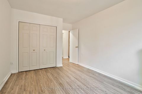 Photo 10 at 110 - 160 The Donway W, Don Mills, Toronto
