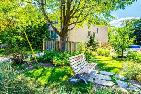 Photo 2 at 47 Ranleigh Avenue, Lawrence Park North, Toronto