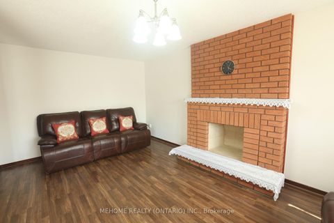 Photo 8 at 70 Governor Crescent, East Woodbridge, Vaughan