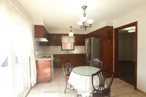 Photo 10 at 70 Governor Crescent, East Woodbridge, Vaughan