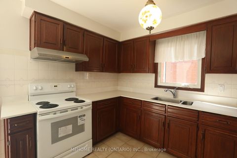 Photo 11 at 70 Governor Crescent, East Woodbridge, Vaughan