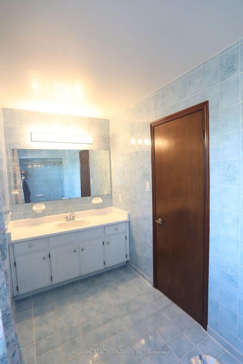 Photo 22 at 70 Governor Crescent, East Woodbridge, Vaughan