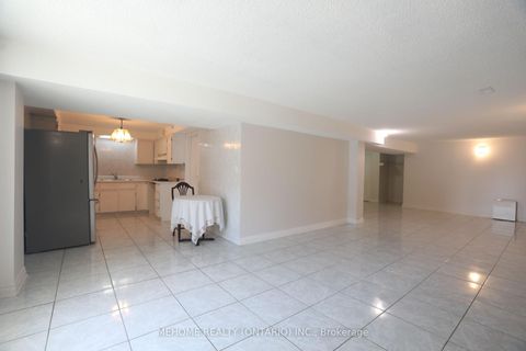 Photo 36 at 70 Governor Crescent, East Woodbridge, Vaughan
