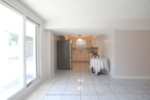 Photo 37 at 70 Governor Crescent, East Woodbridge, Vaughan