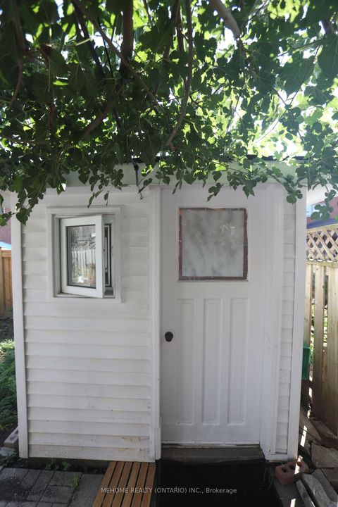 Photo 42 at 70 Governor Crescent, East Woodbridge, Vaughan