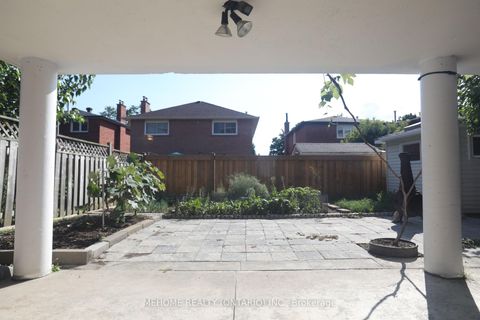 Photo 44 at 70 Governor Crescent, East Woodbridge, Vaughan