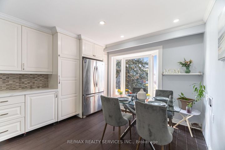 Photo 11 at 73 Blackthorn Lane, Brampton North, Brampton