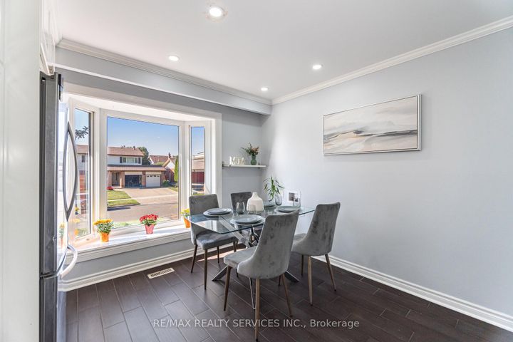 Photo 12 at 73 Blackthorn Lane, Brampton North, Brampton