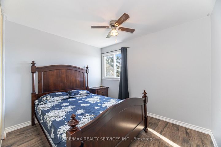 Photo 26 at 73 Blackthorn Lane, Brampton North, Brampton