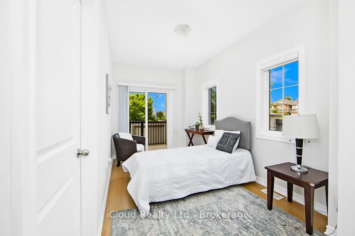 Photo 5 at 2 Pomarine Way, Credit Valley, Brampton