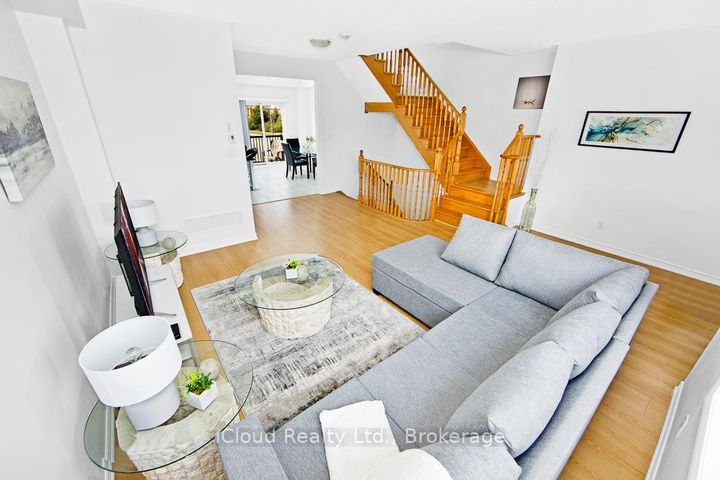 Photo 11 at 2 Pomarine Way, Credit Valley, Brampton