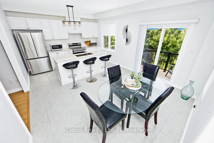 Photo 16 at 2 Pomarine Way, Credit Valley, Brampton